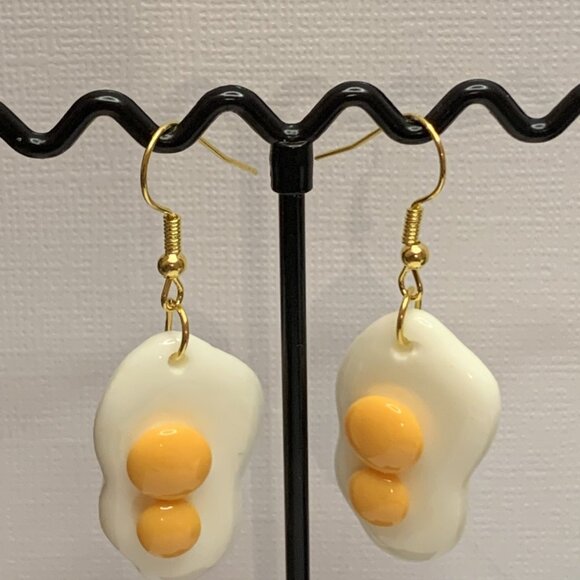 Egg Earring, Funny Food Earring, Gift Idea, Egg Jewelry, Fried Egg Earring, Eggs - Picture 5 of 6